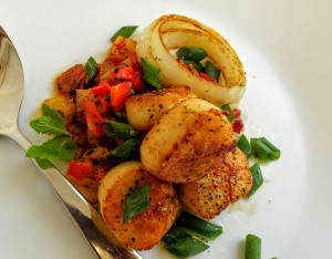 Scallops with Warm Fruit Salsa